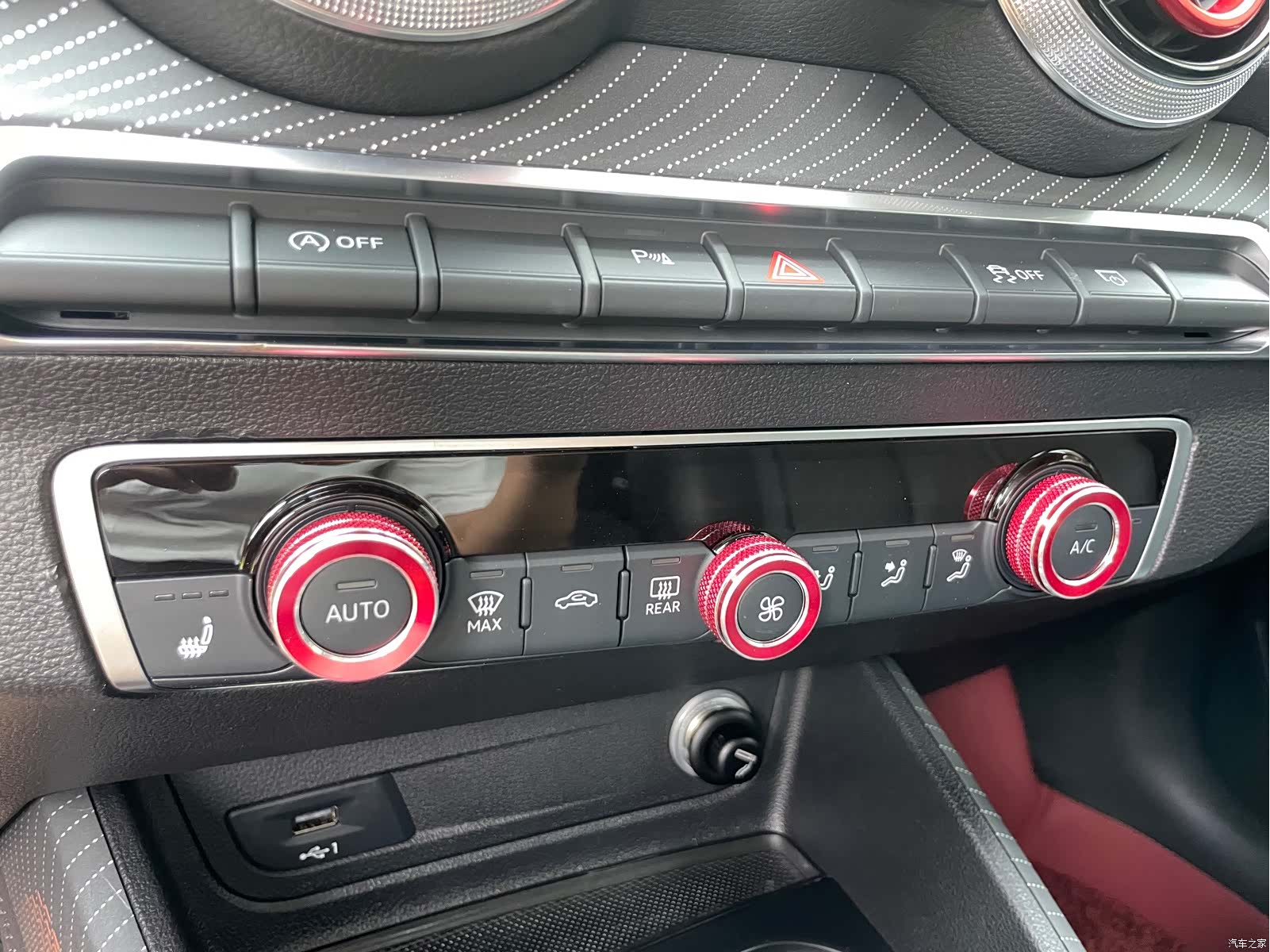 Audi Q2L, 2022 14