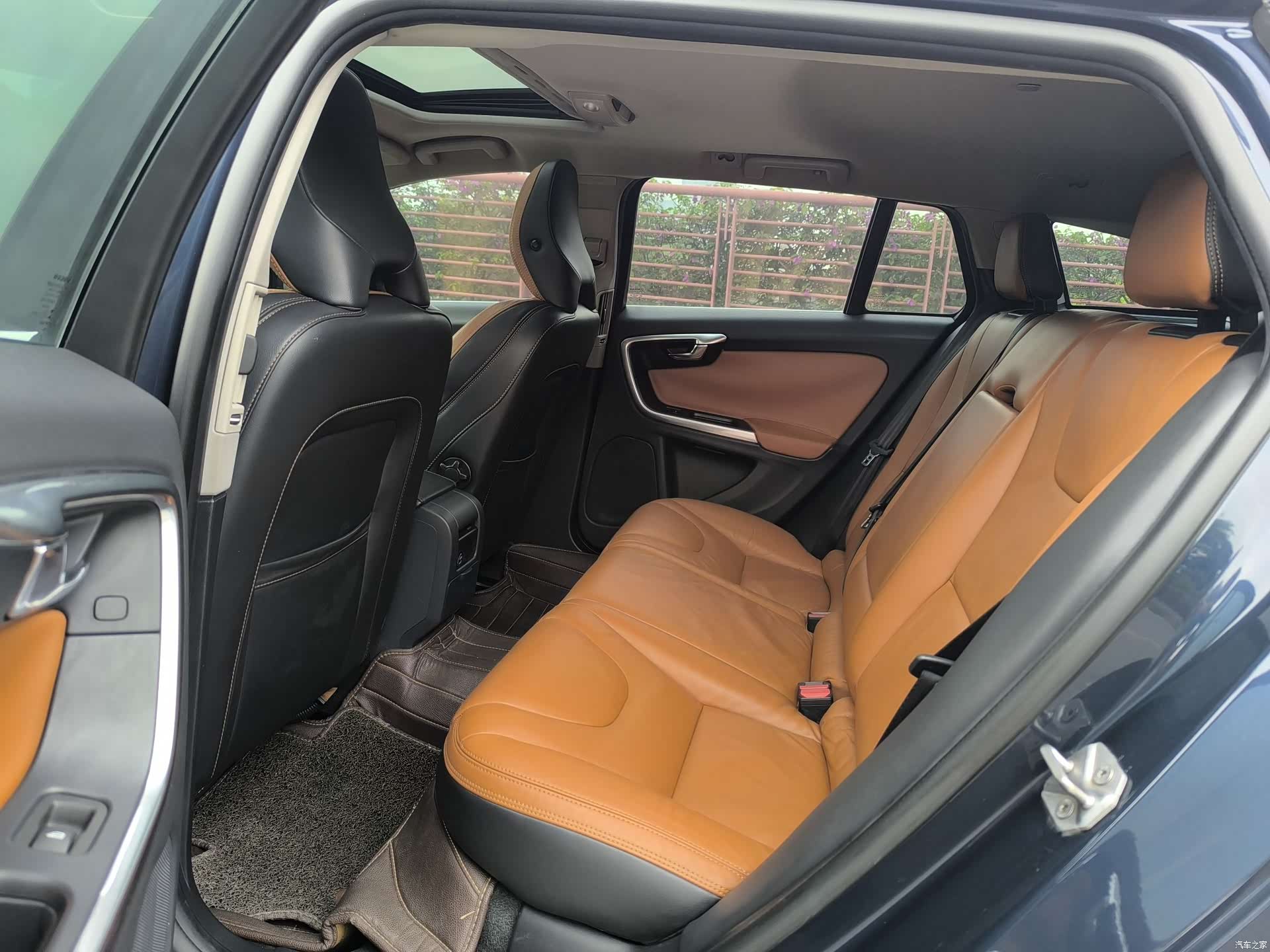 Volvo V60, 2014 12