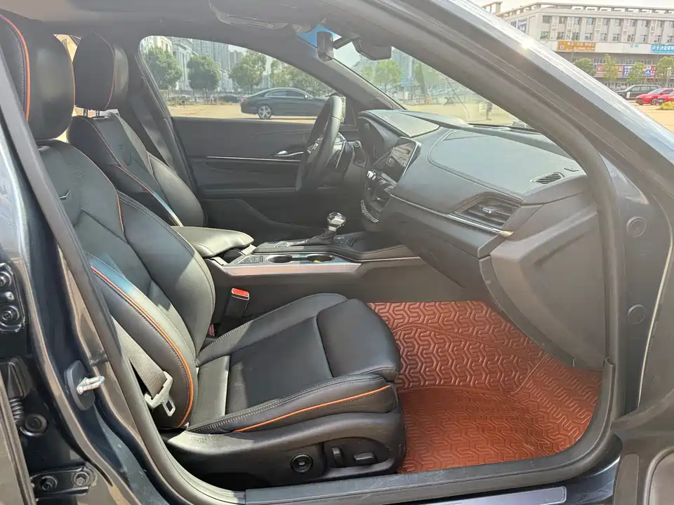 Cadillac CT4