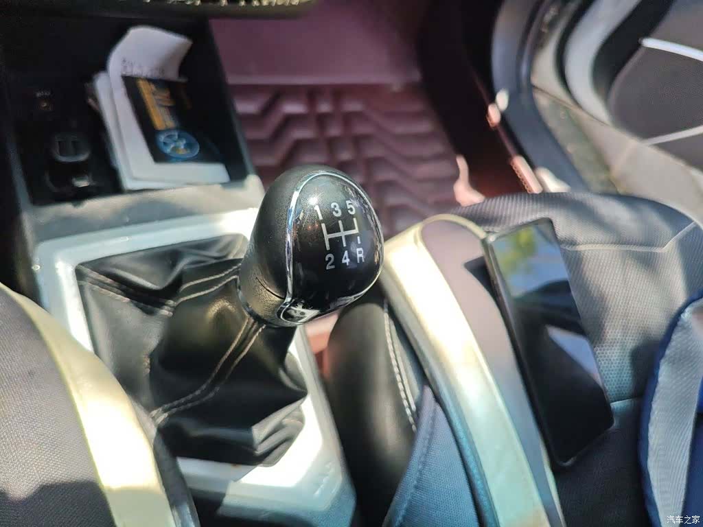 JAC S2, 2015 15