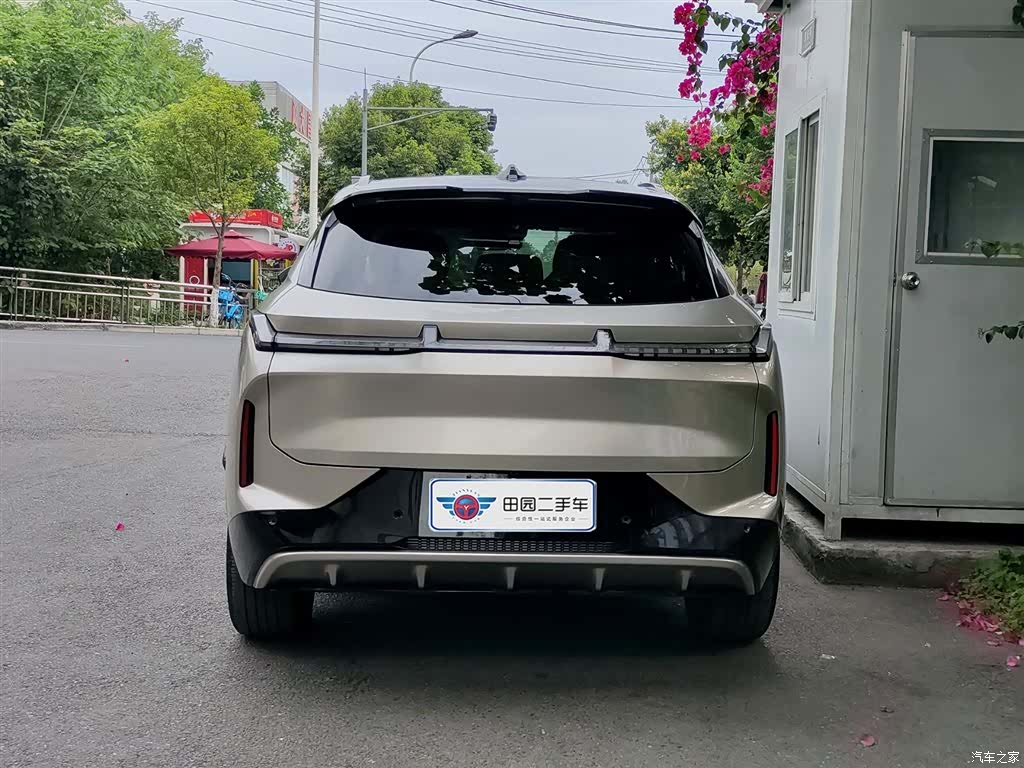 Lynk & Co 02, 2024 все фото