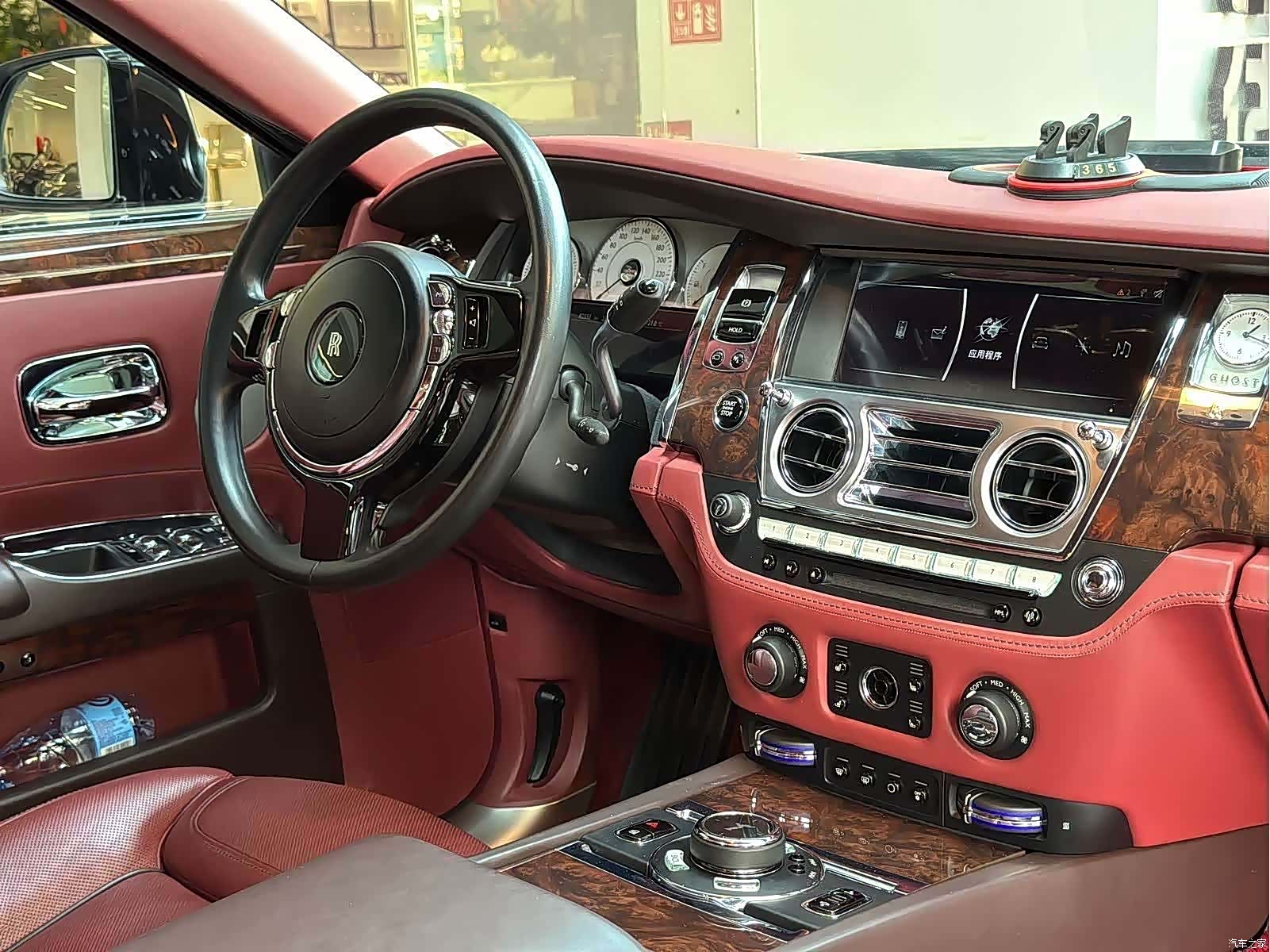 Rolls-Royce Ghost, 2019 7