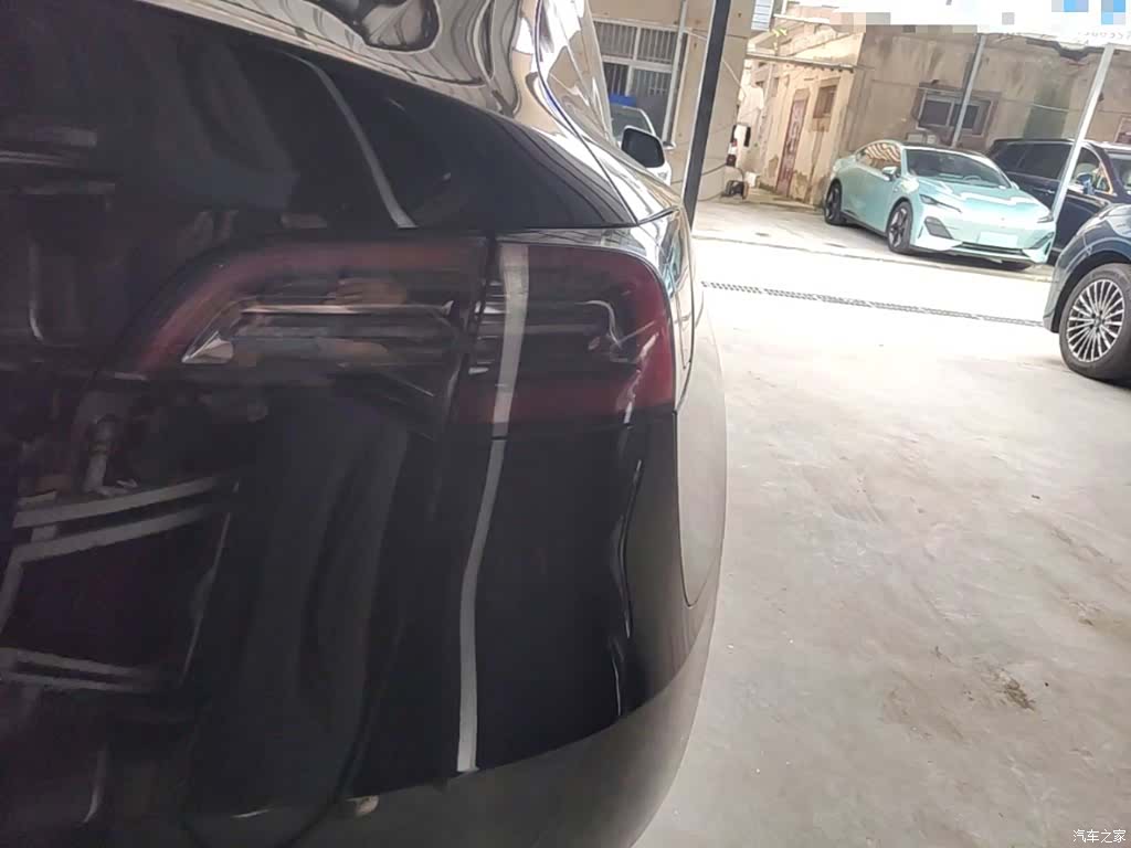 Tesla Model Y, 2023 8