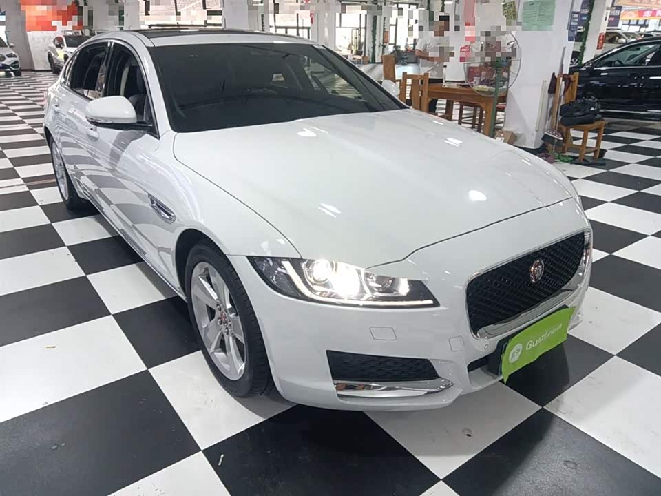 Jaguar XFL