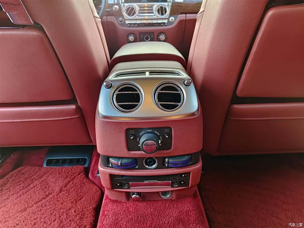 Rolls-Royce Ghost, 2012 9