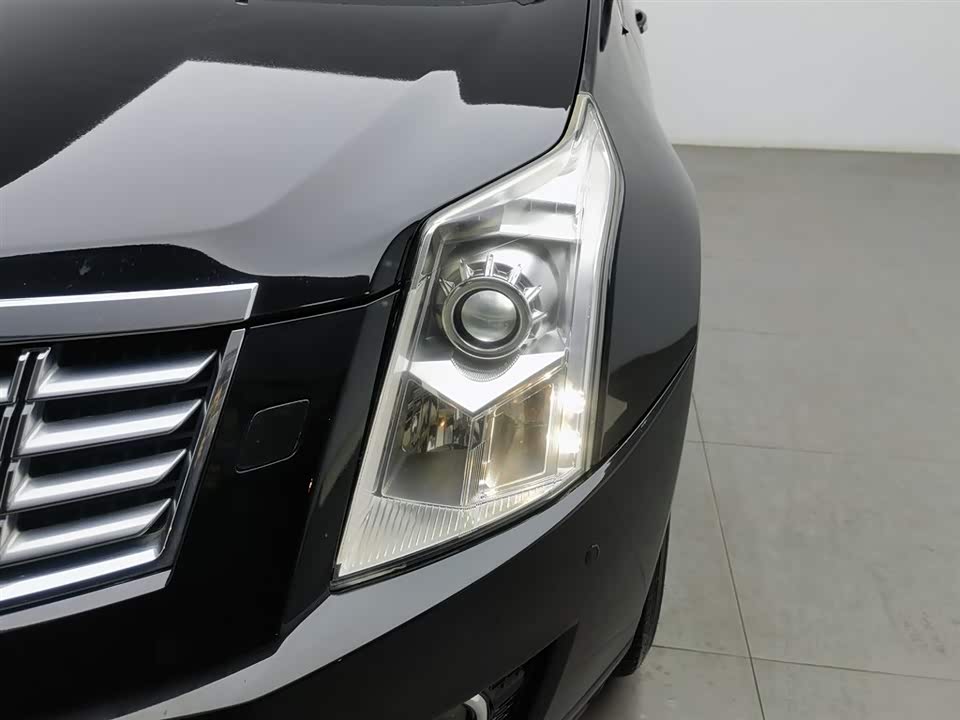 Cadillac SRX