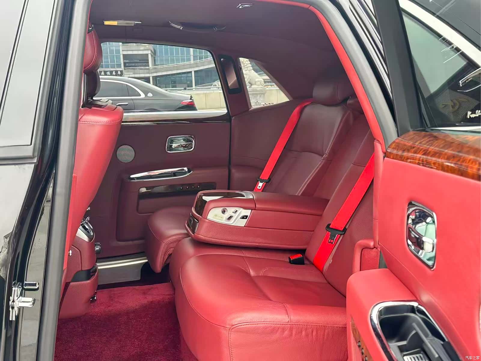 Rolls-Royce Ghost, 2010 19