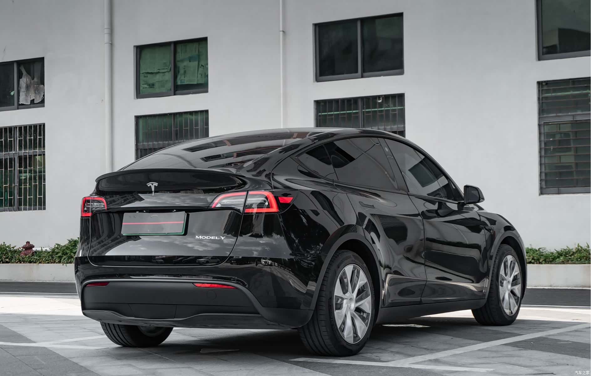 Tesla Model Y, 2023 8