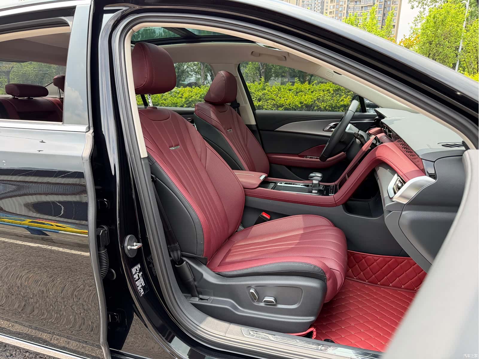 Hongqi H5, 2023 19