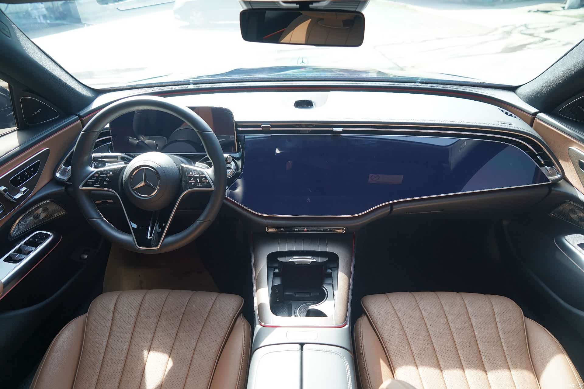Mercedes-Benz E-Class, 2024 все фото