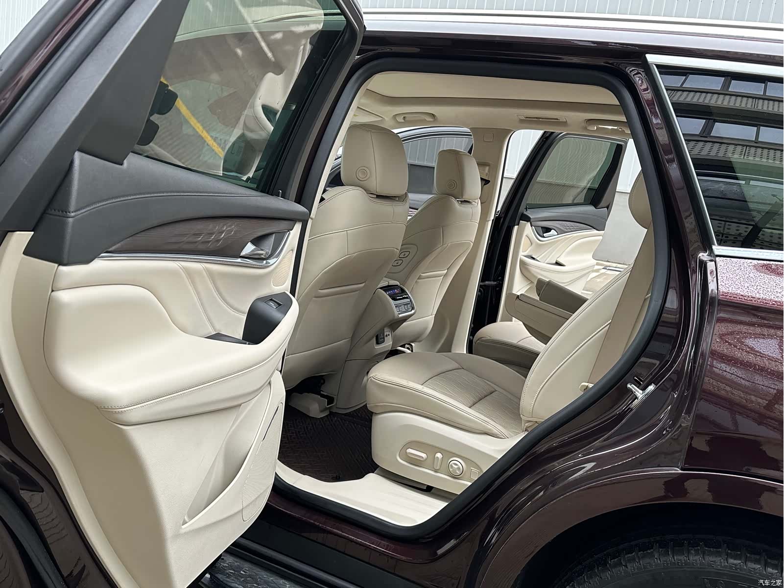 Buick Enclave, 2020 10
