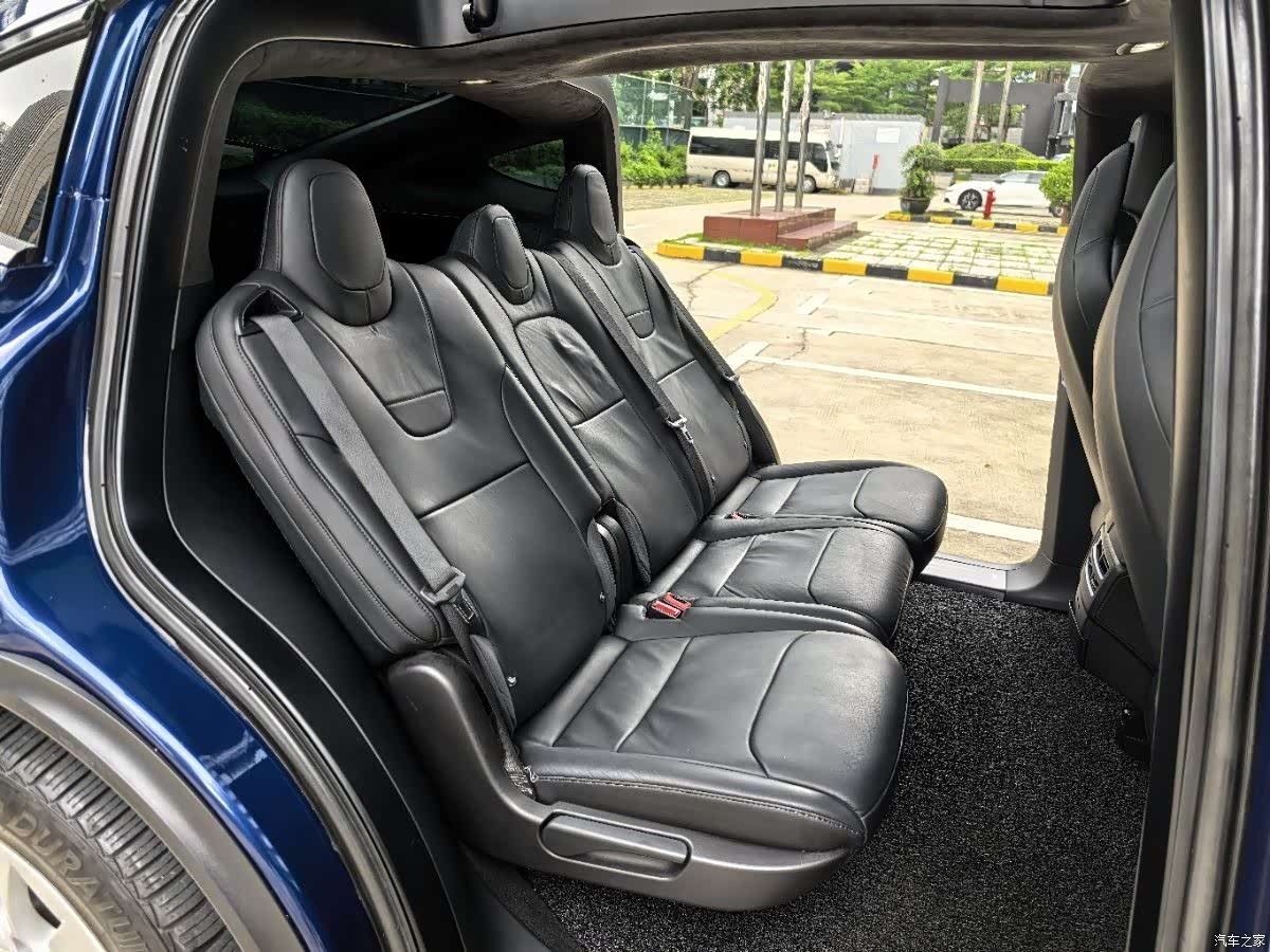 Tesla Model X, 2017 9