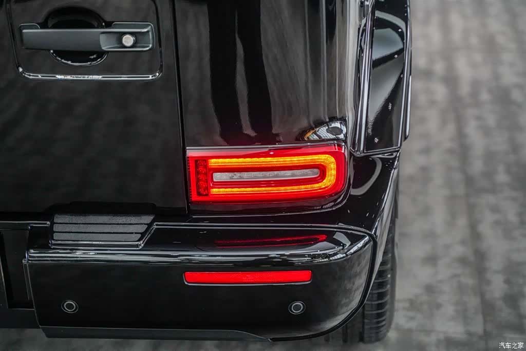 Mercedes-Benz G-Class, 2023 18
