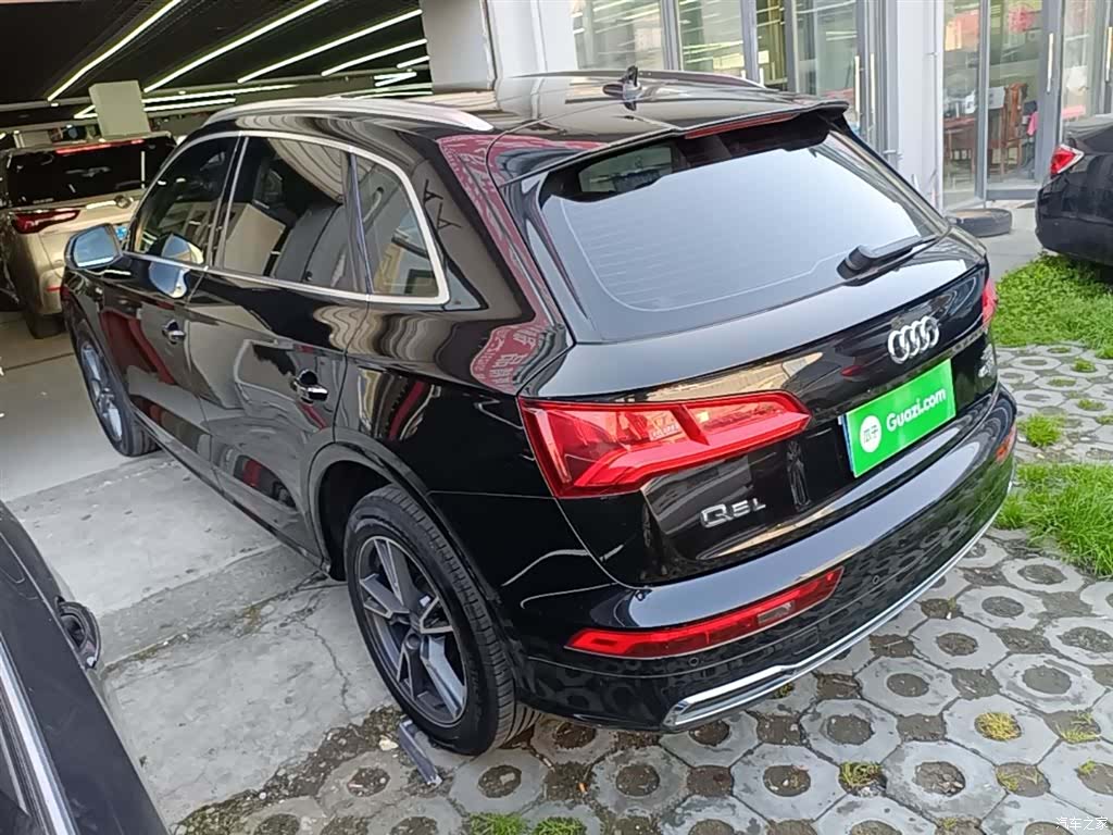 Audi Q5L, 2021 все фото