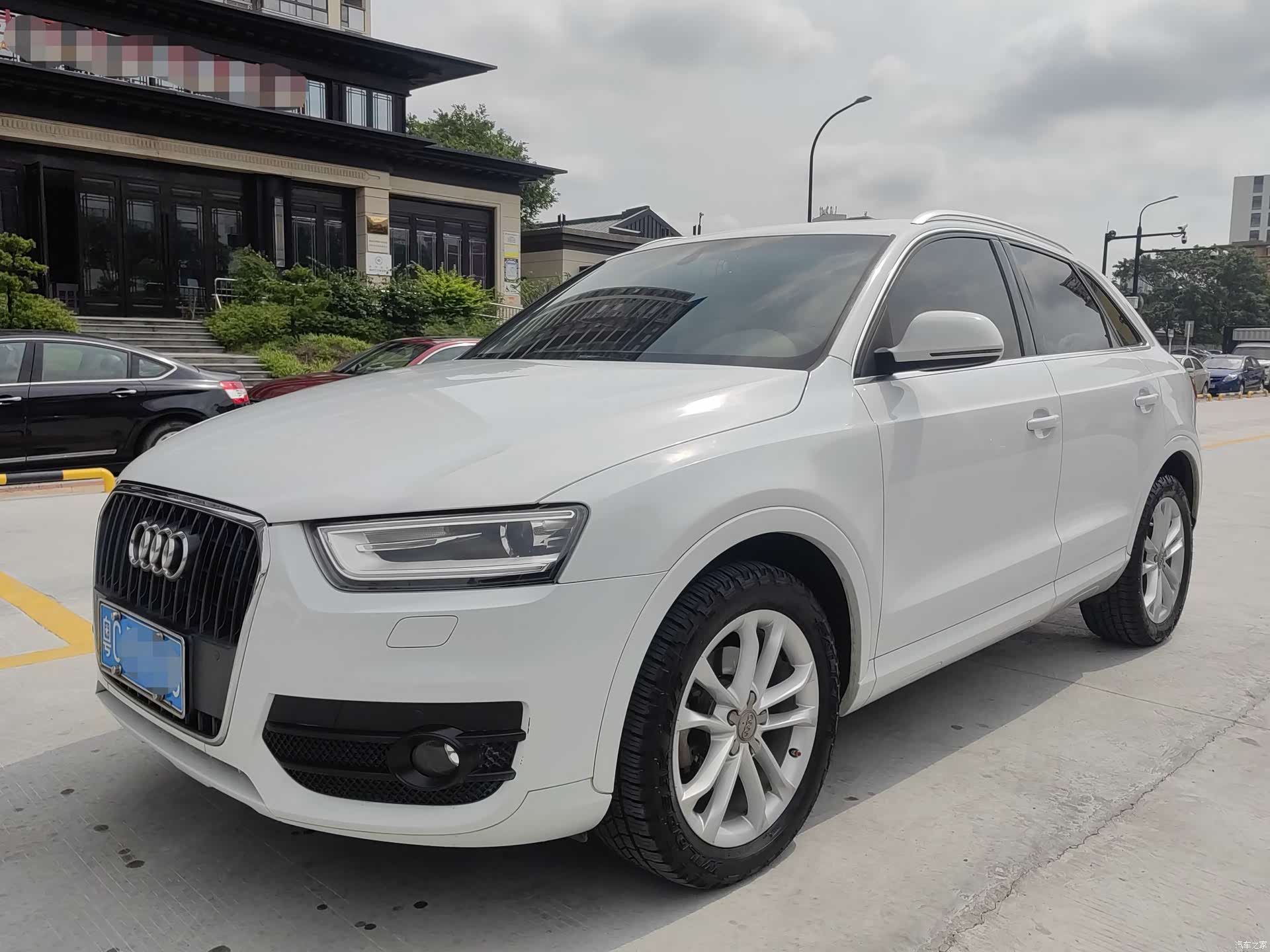Audi Q3, 2016 1