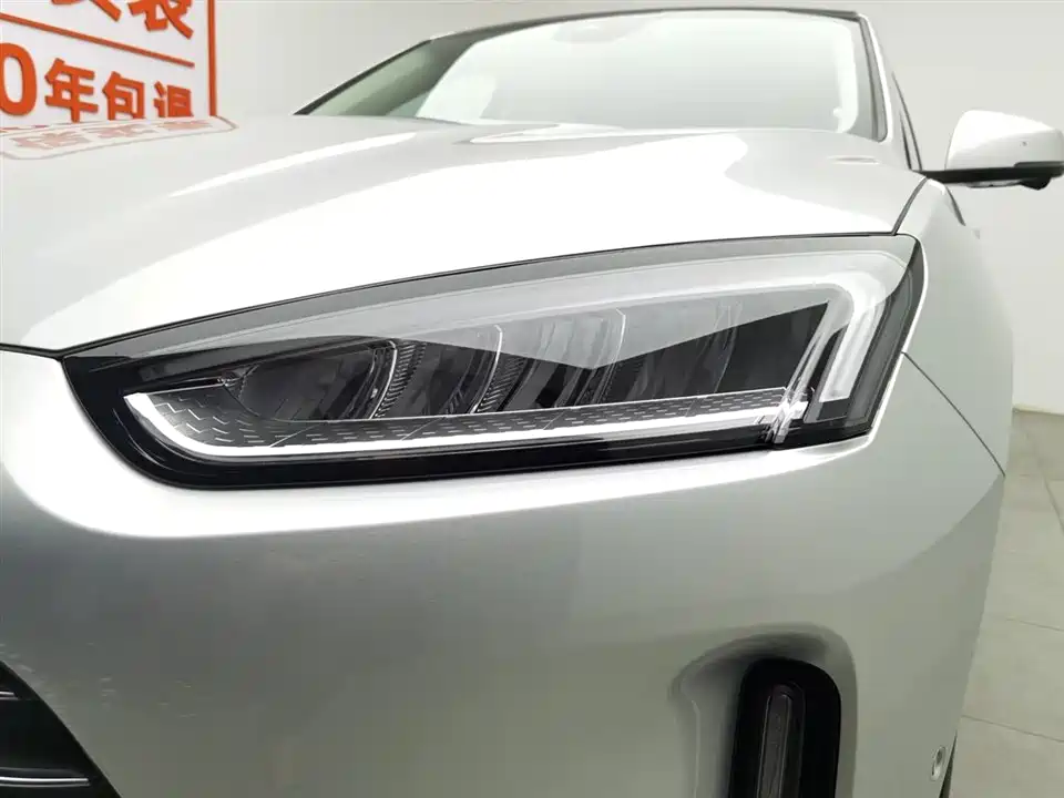 AITO Ask the world M5