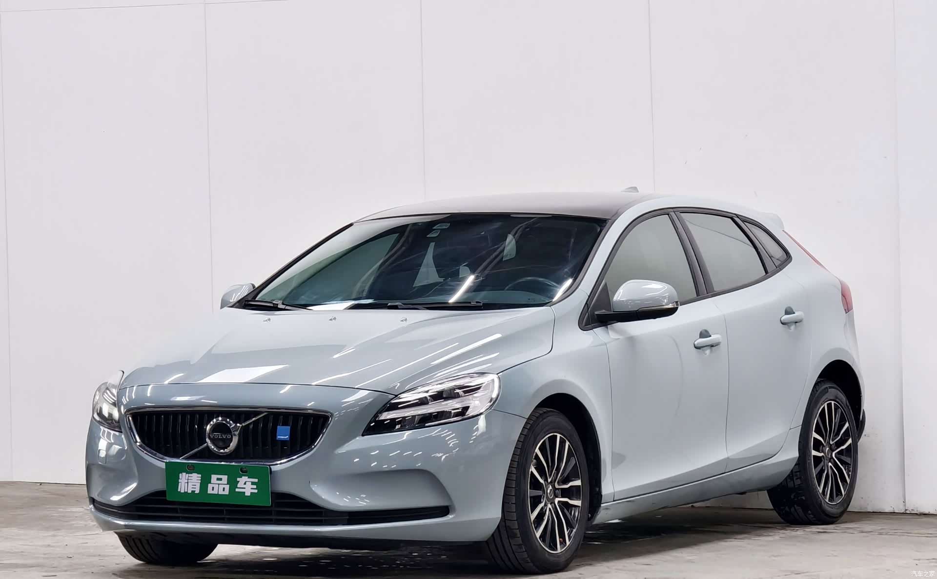 Volvo V40, 2016 1