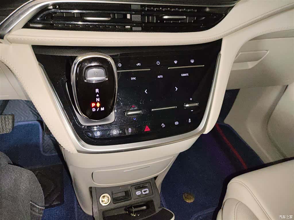 Buick GL8, 2022 10