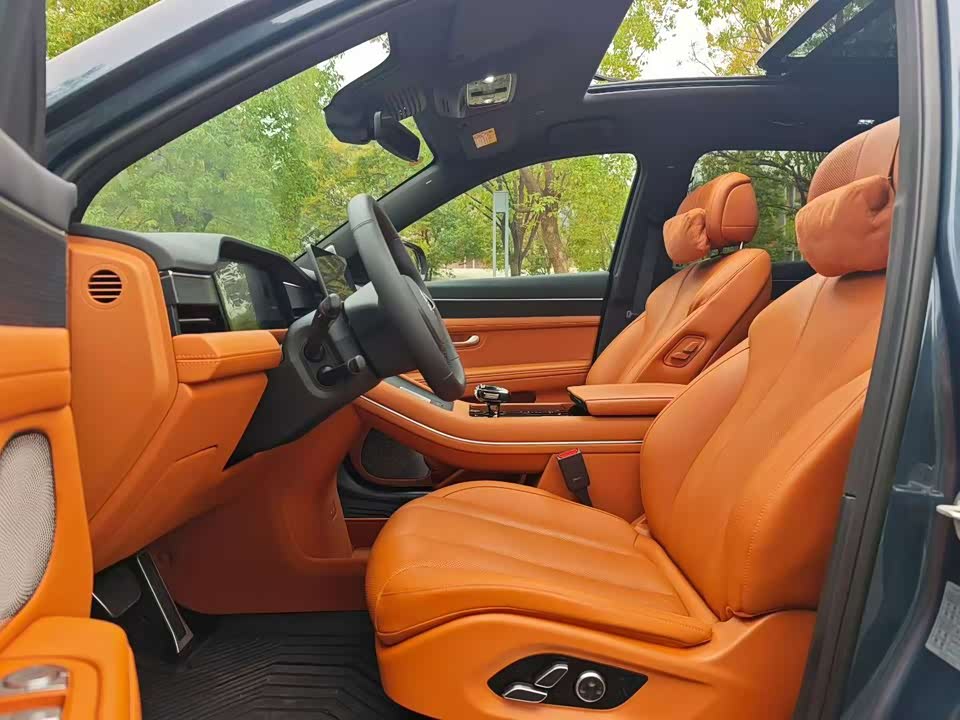 AITO Ask the world M7