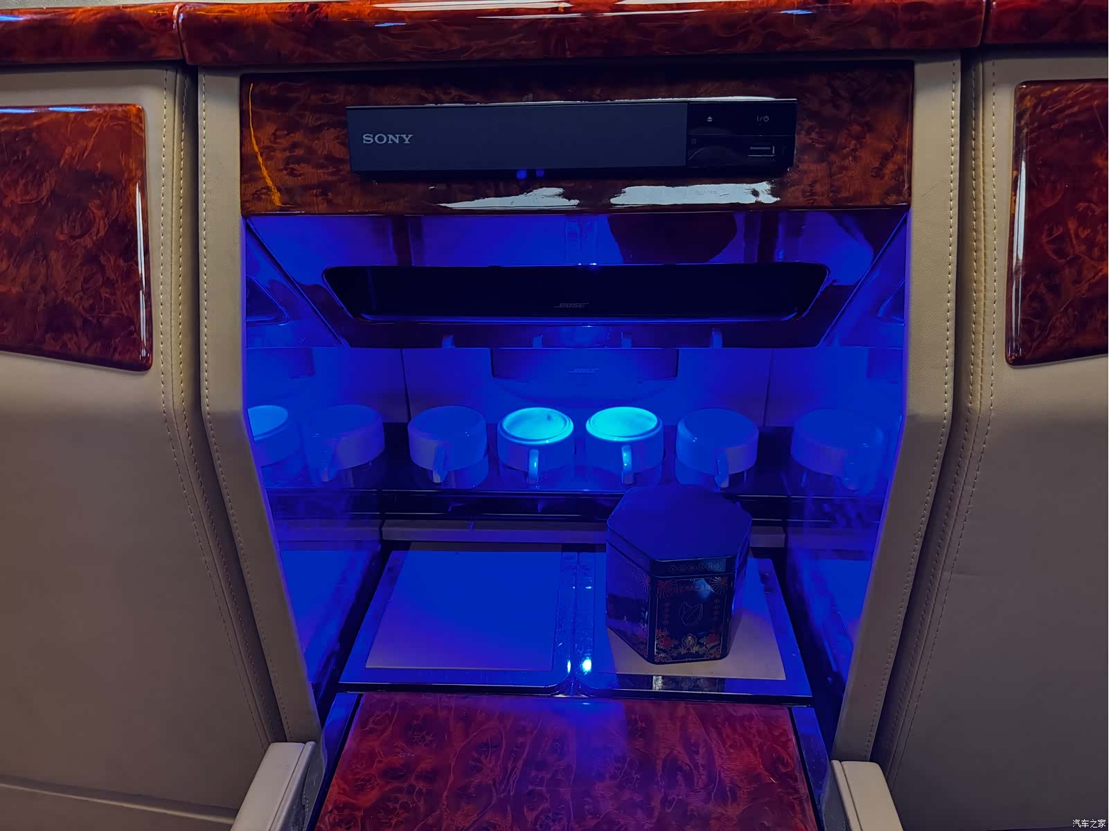 Lincoln Navigator, 2018 14