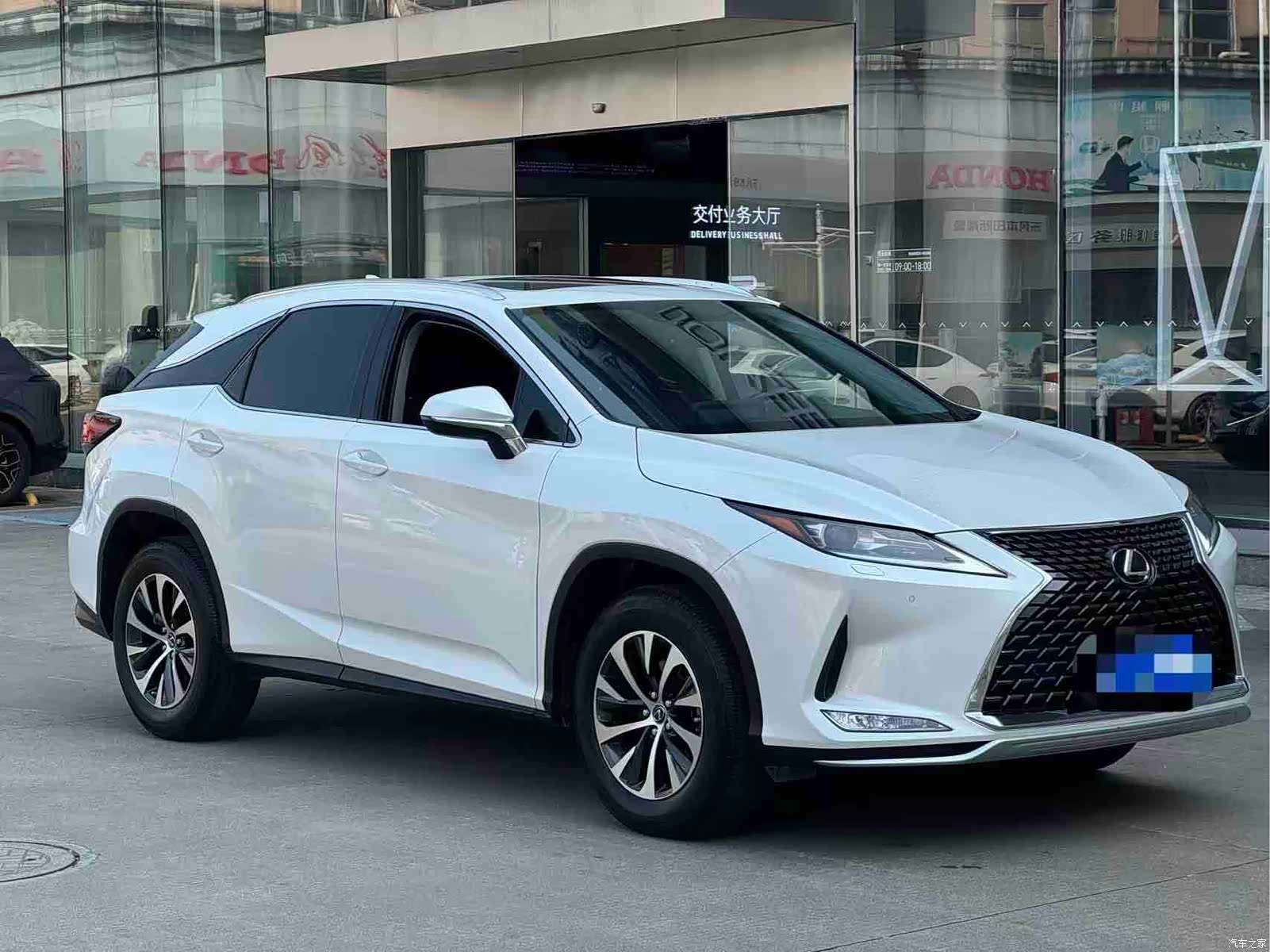Lexus RX, 2022 1