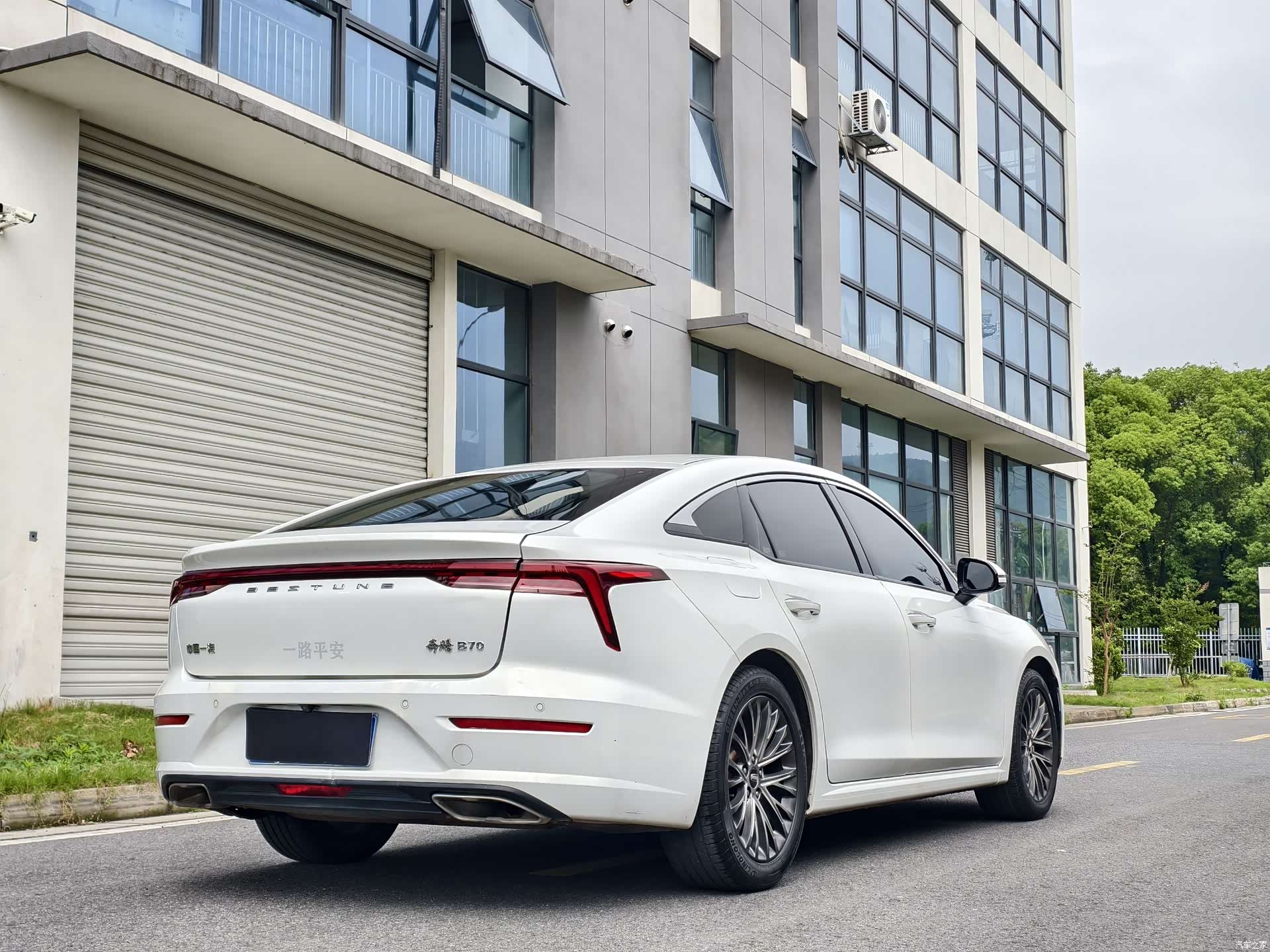 Bestune B70, 2022 3