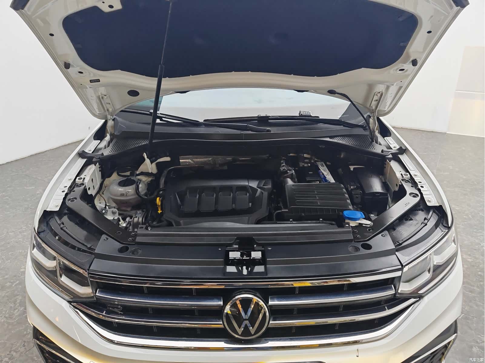 Volkswagen Tiguan L, 2022 13