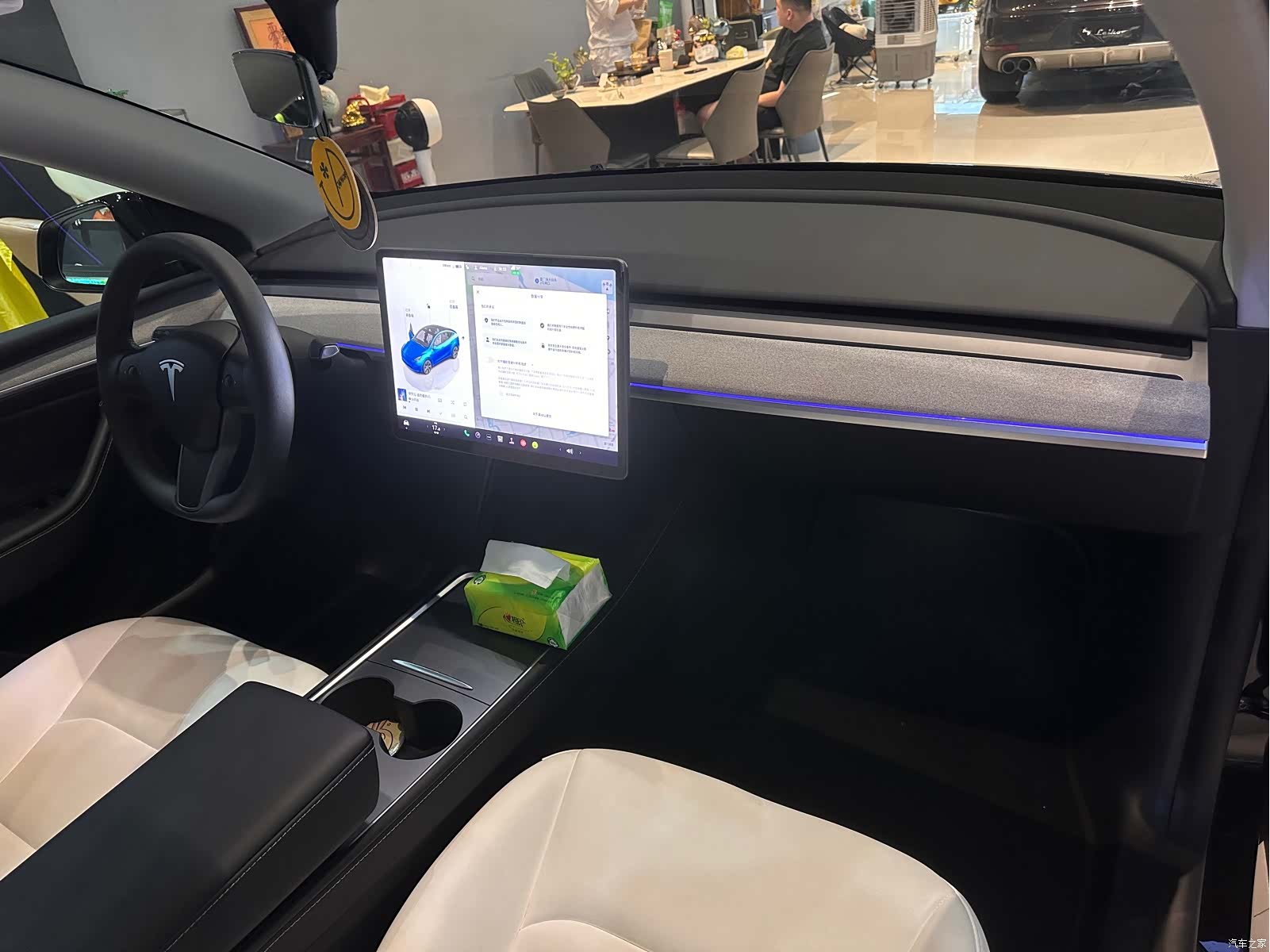 Tesla Model Y, 2022 11