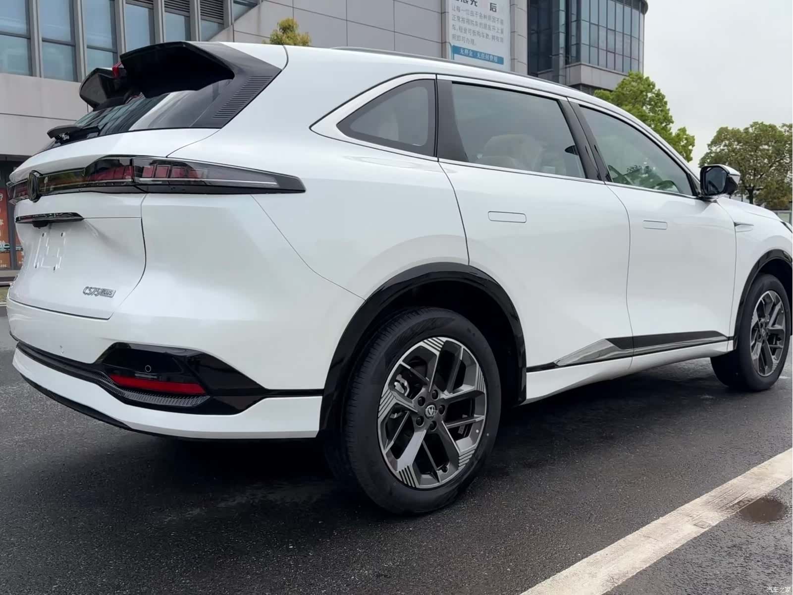 Changan CS75, 2026 4