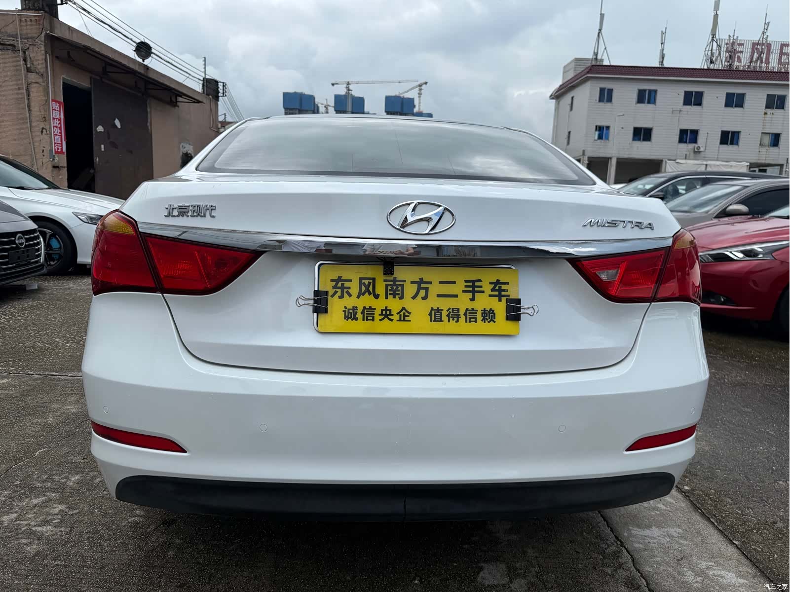 Hyundai GLS, 2015 10