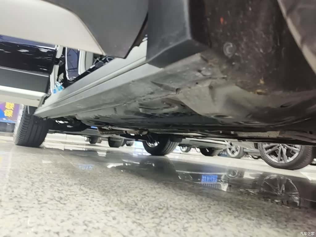 Cadillac XT4, 2021 21