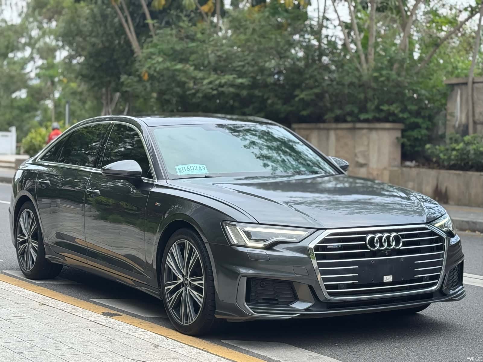 Audi A6L, 2022 3