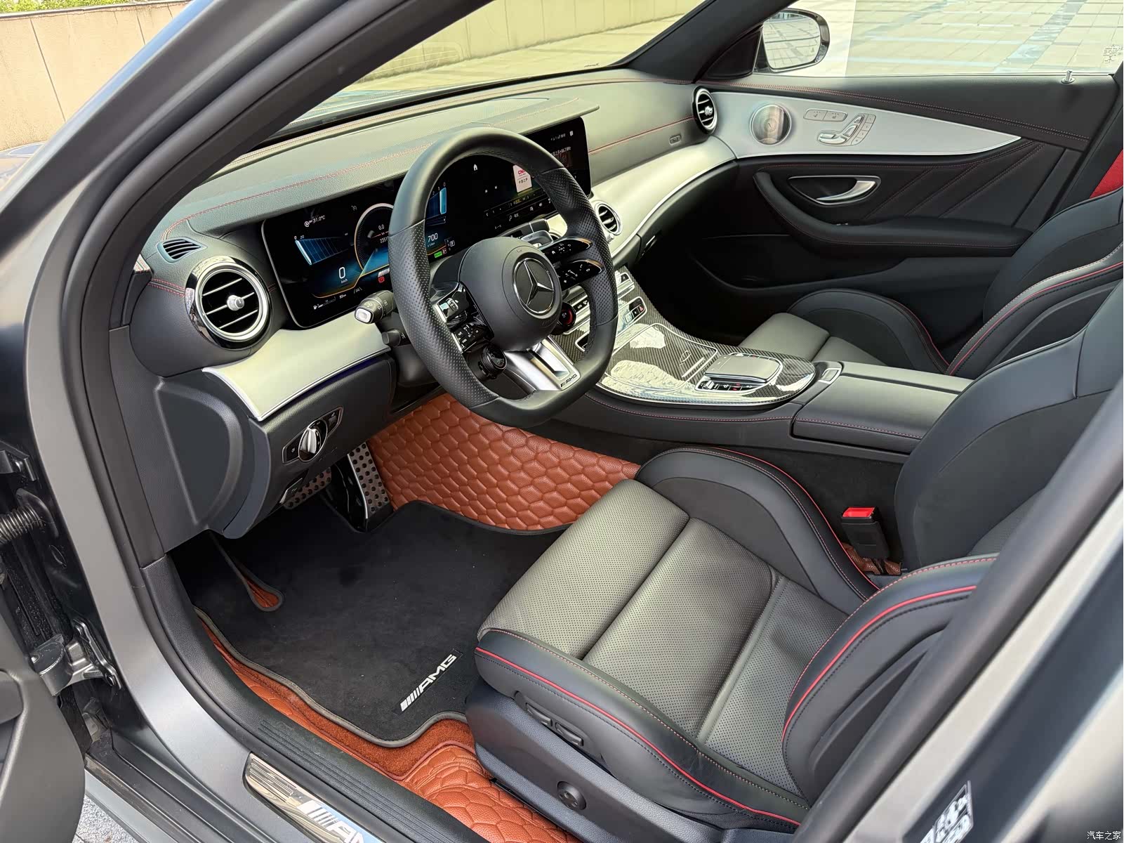 Mercedes-Benz E-Class, 2022 10