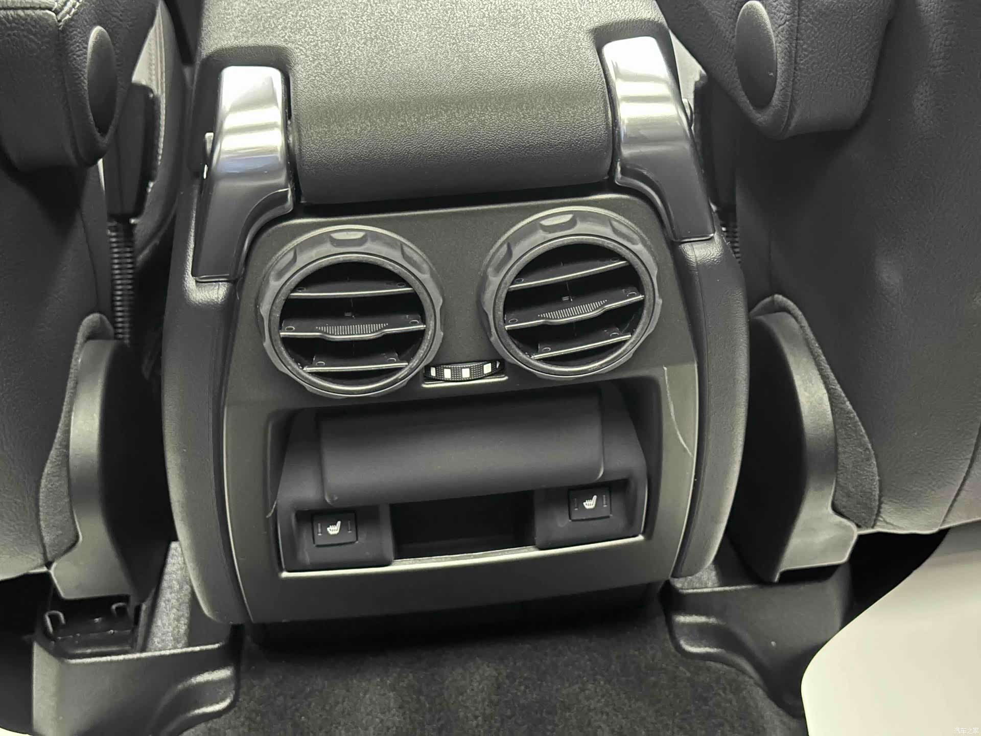 Land Rover Discovery, 2016 13