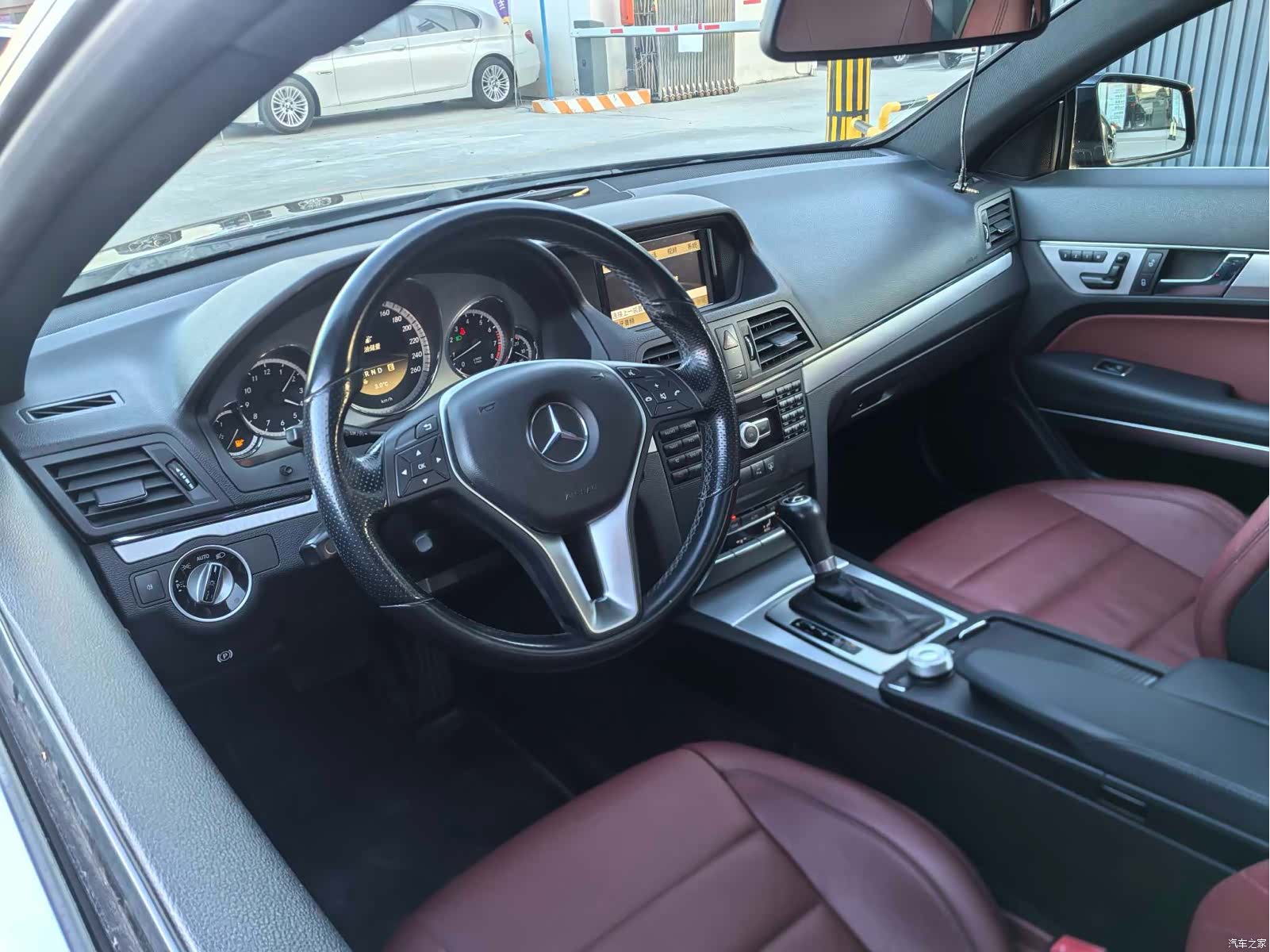 Mercedes-Benz E-Class, 2012 6