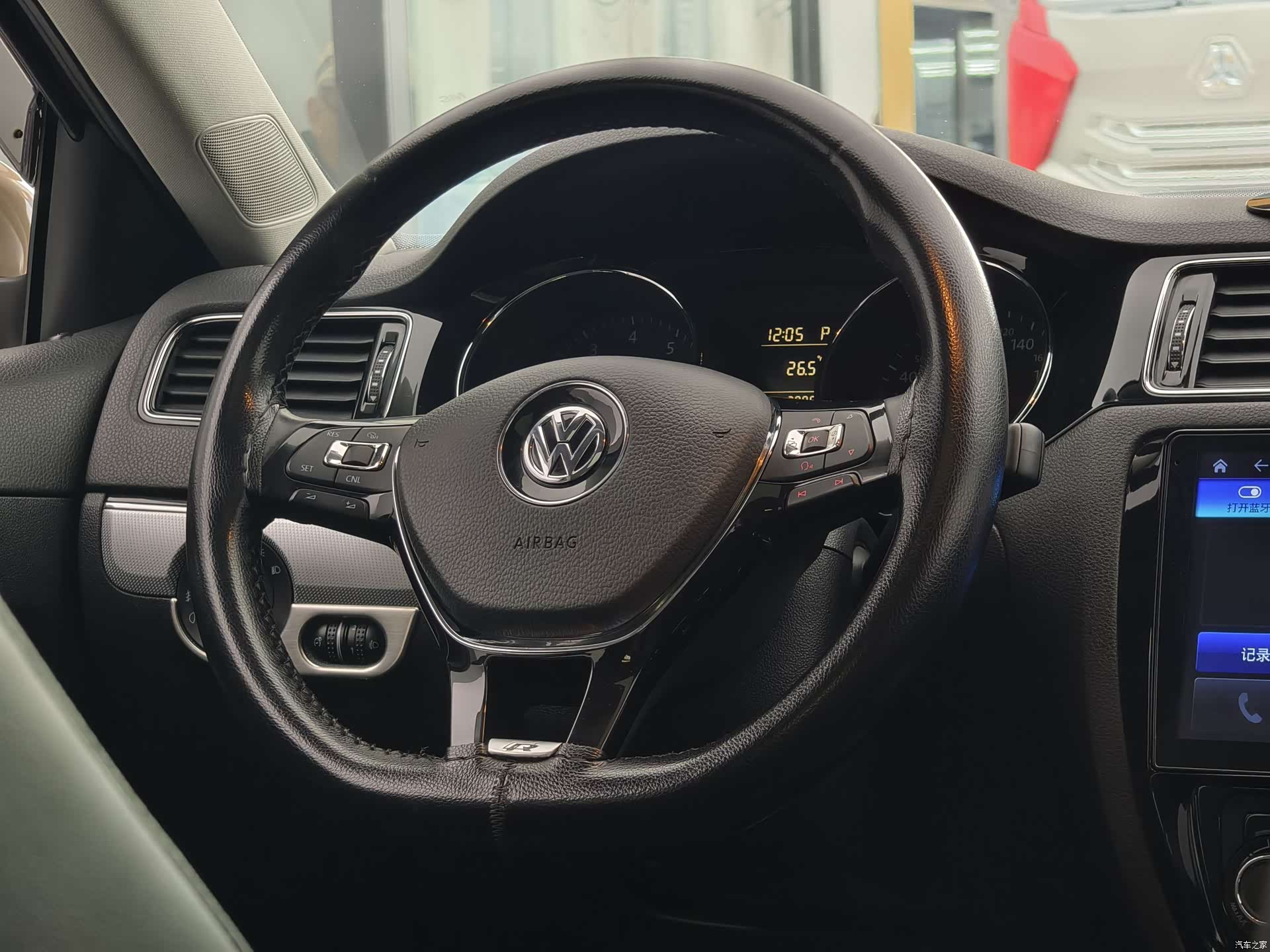 Volkswagen Sagitar, 2019 8