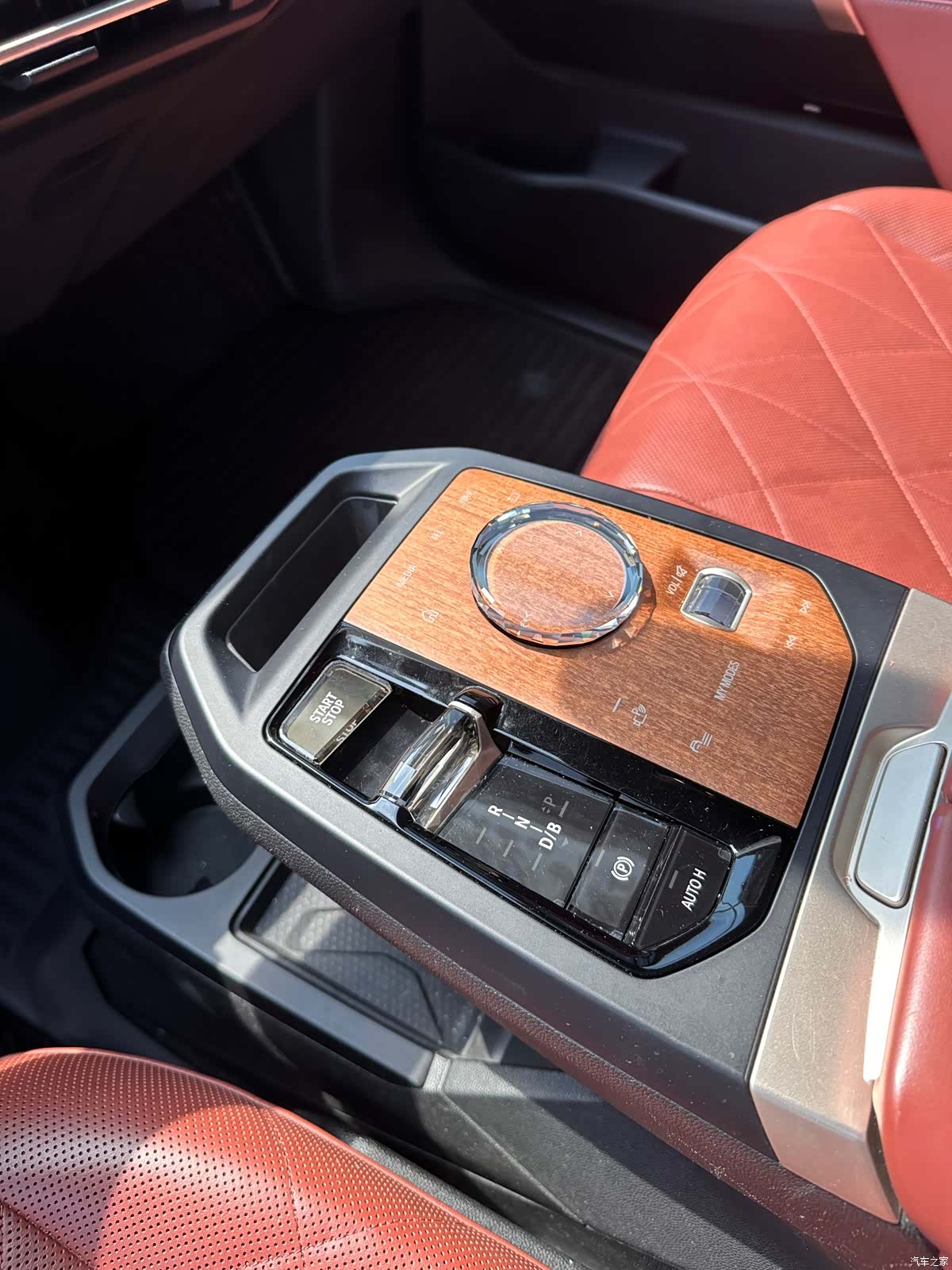 BMW iX, 2022 6