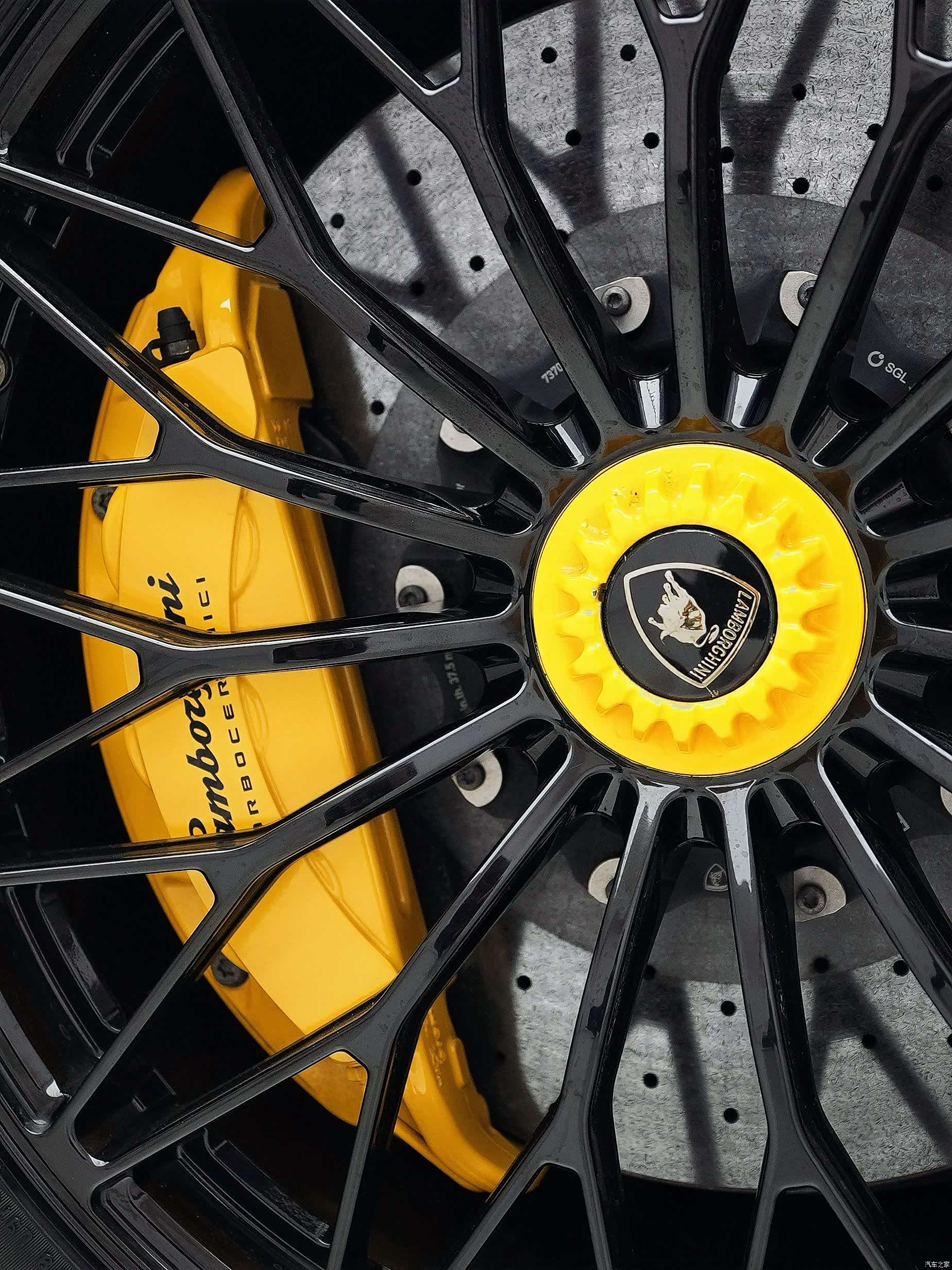 Lamborghini Aventador, 2016 16