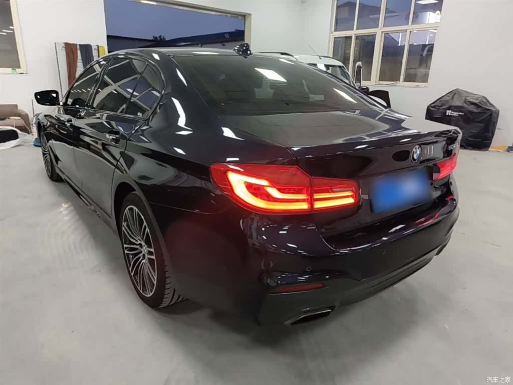 BMW 5 Series, 2018 все фото