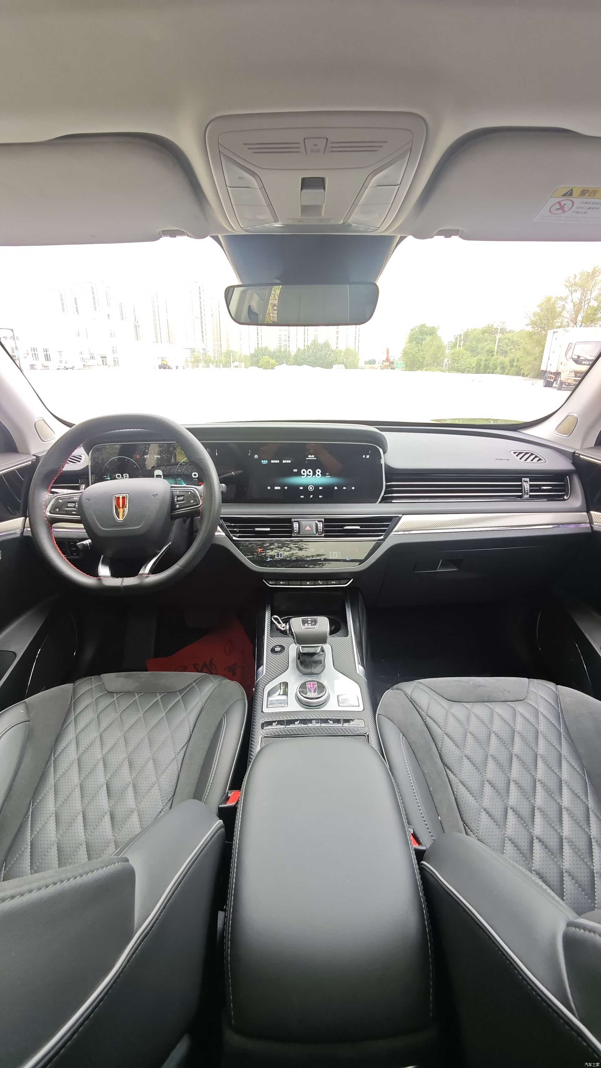 Hongqi HS5, 2021 11