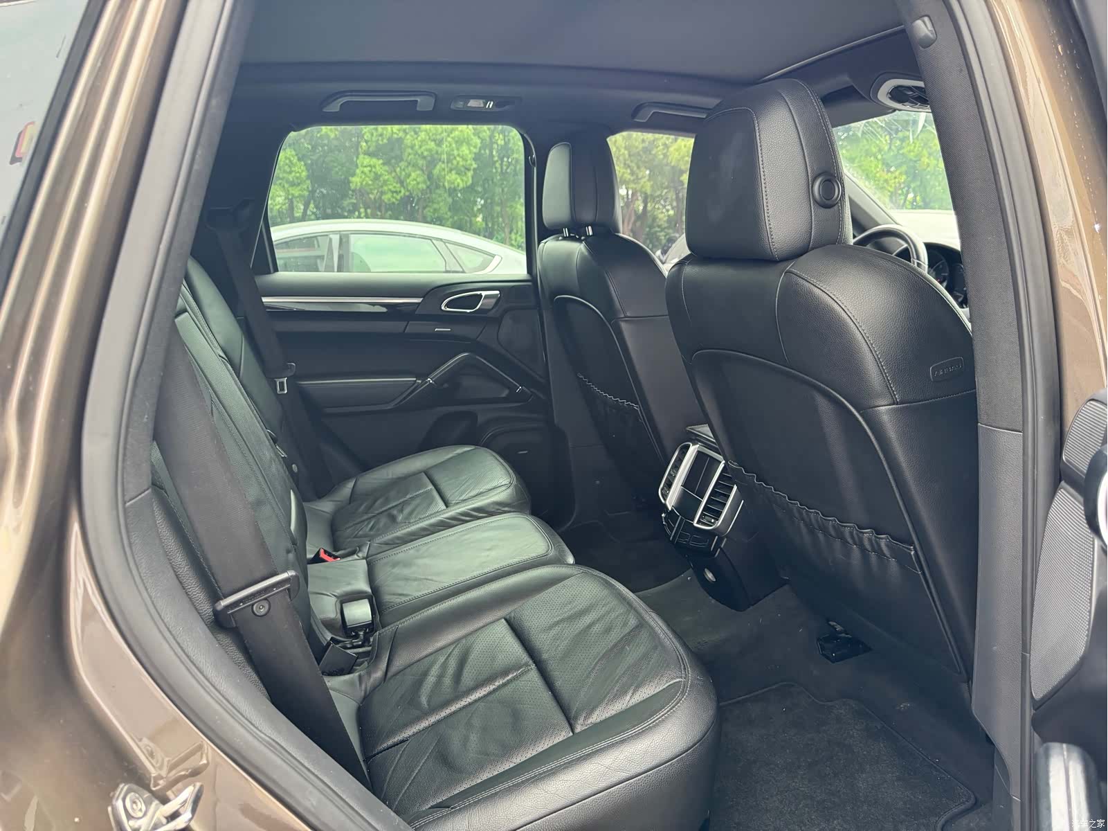 Porsche Cayenne, 2012 10