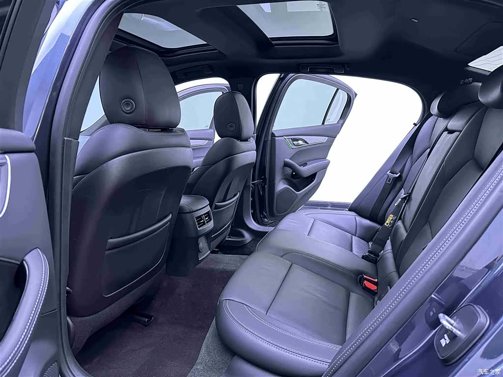 Cadillac CT5, 2022 9