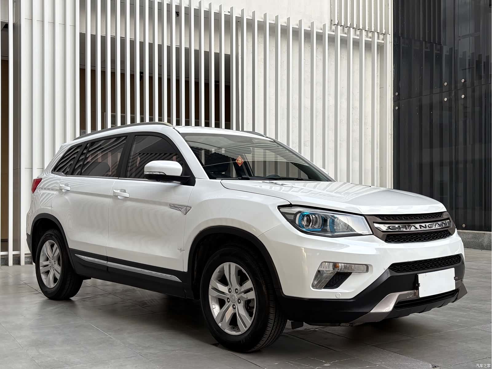 Changan CS75, 2016 3