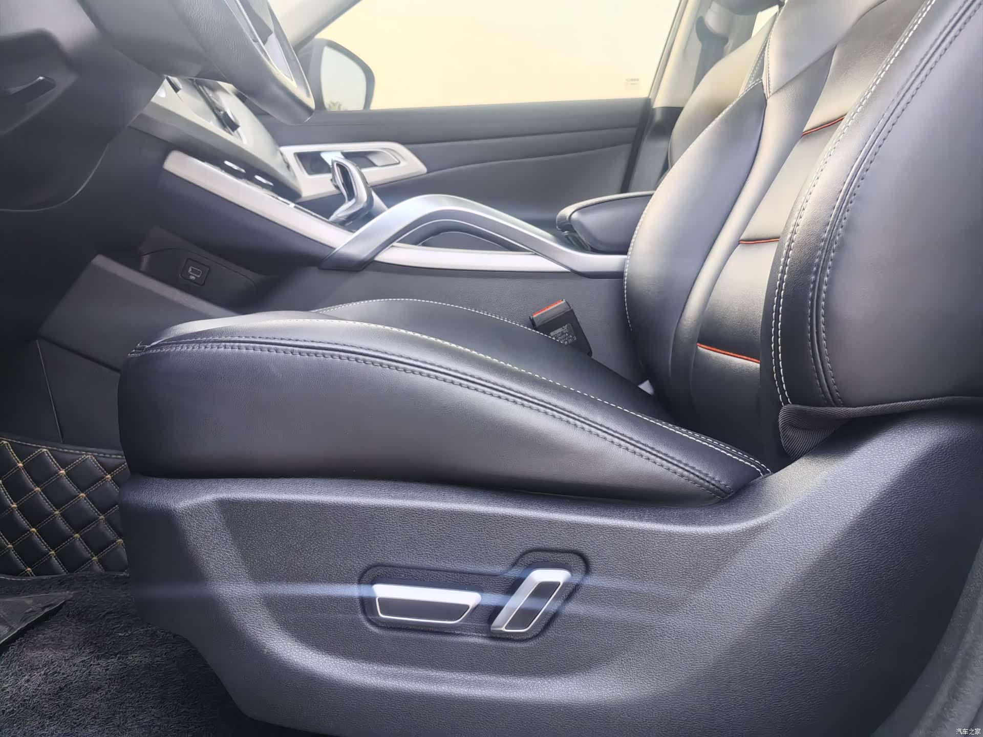 Geely Boyue, 2019 все фото