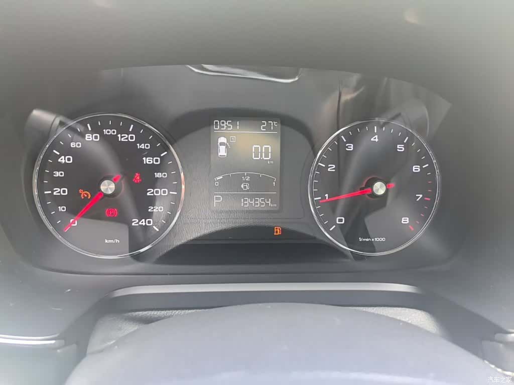 Roewe RX5, 2016 12
