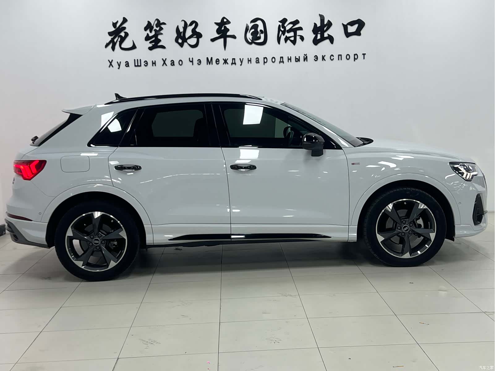 Audi Q3, 2022 4