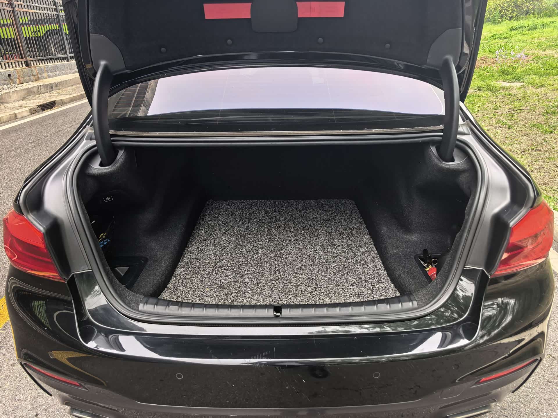 BMW 5 Series, 2019 16