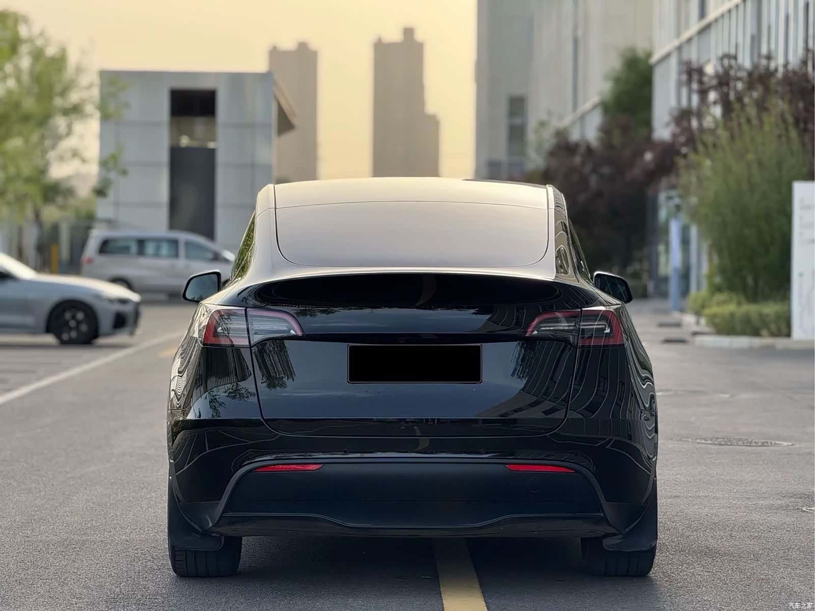 Tesla Model Y, 2023 8