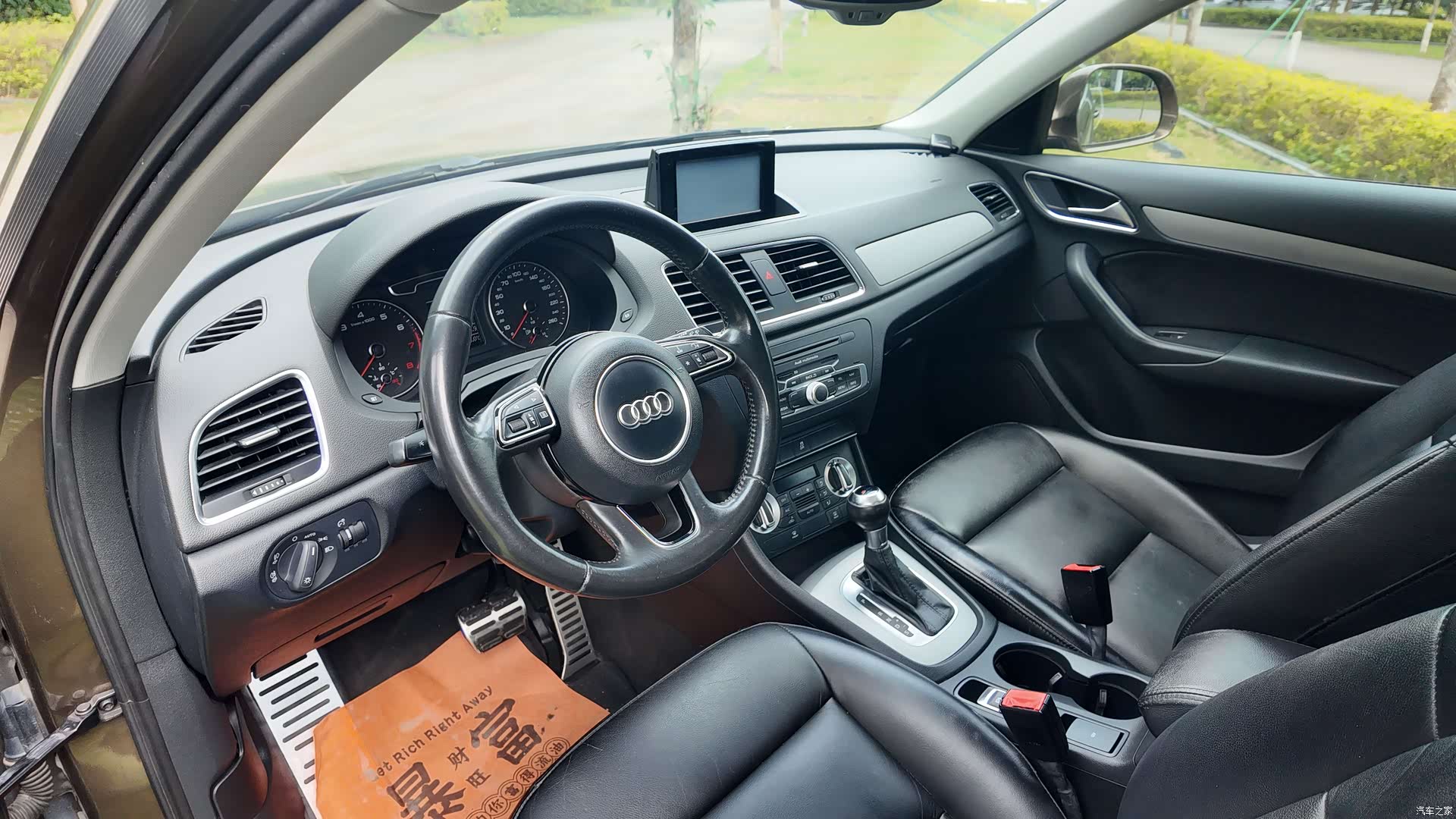 Audi Q3, 2014 25