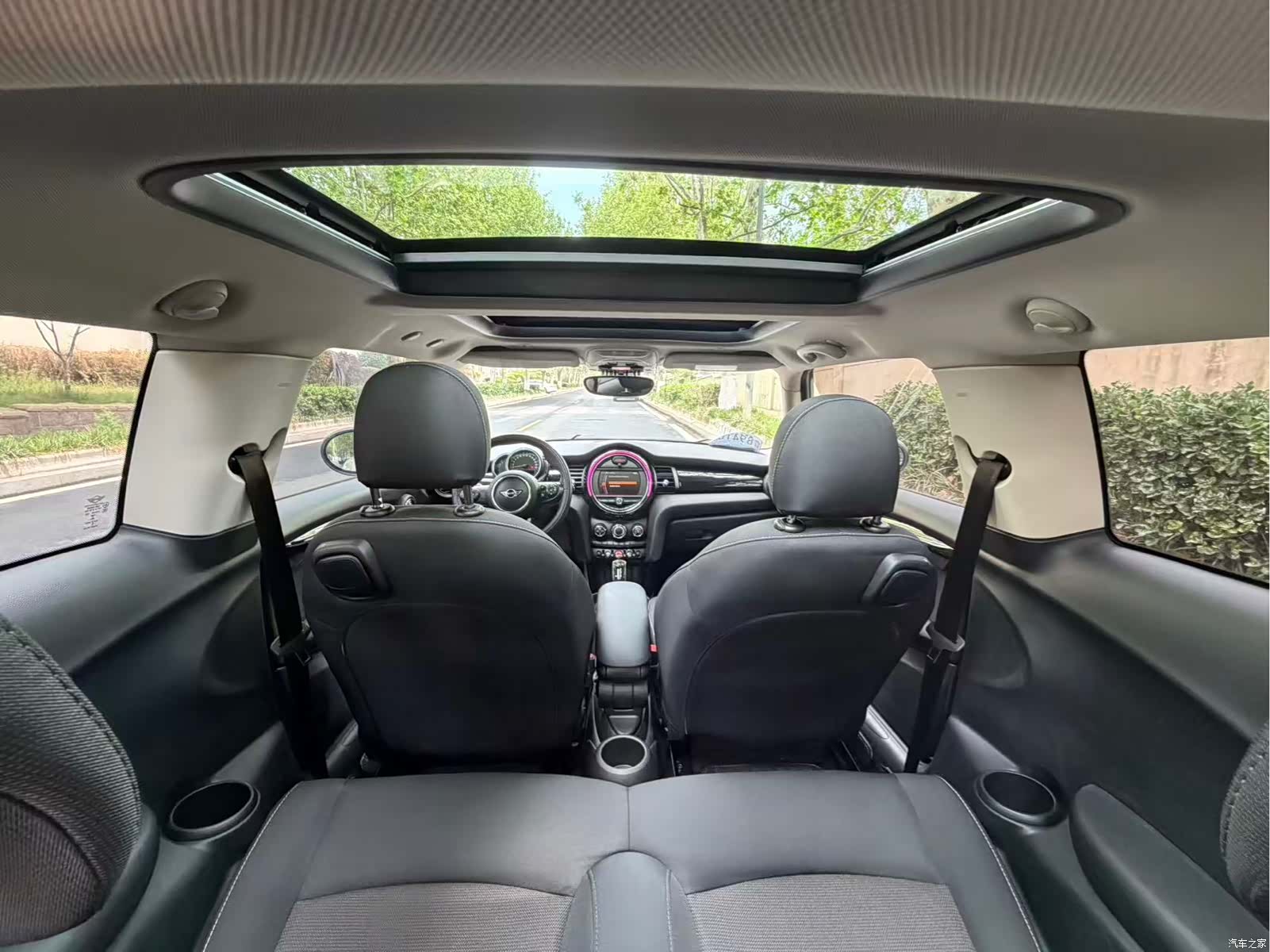 Mini ONE, 2019 11